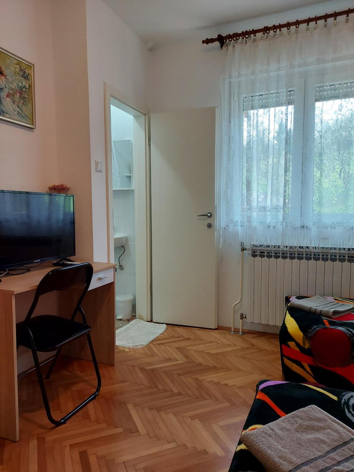 Elena Rooms Pasjak 外观 照片