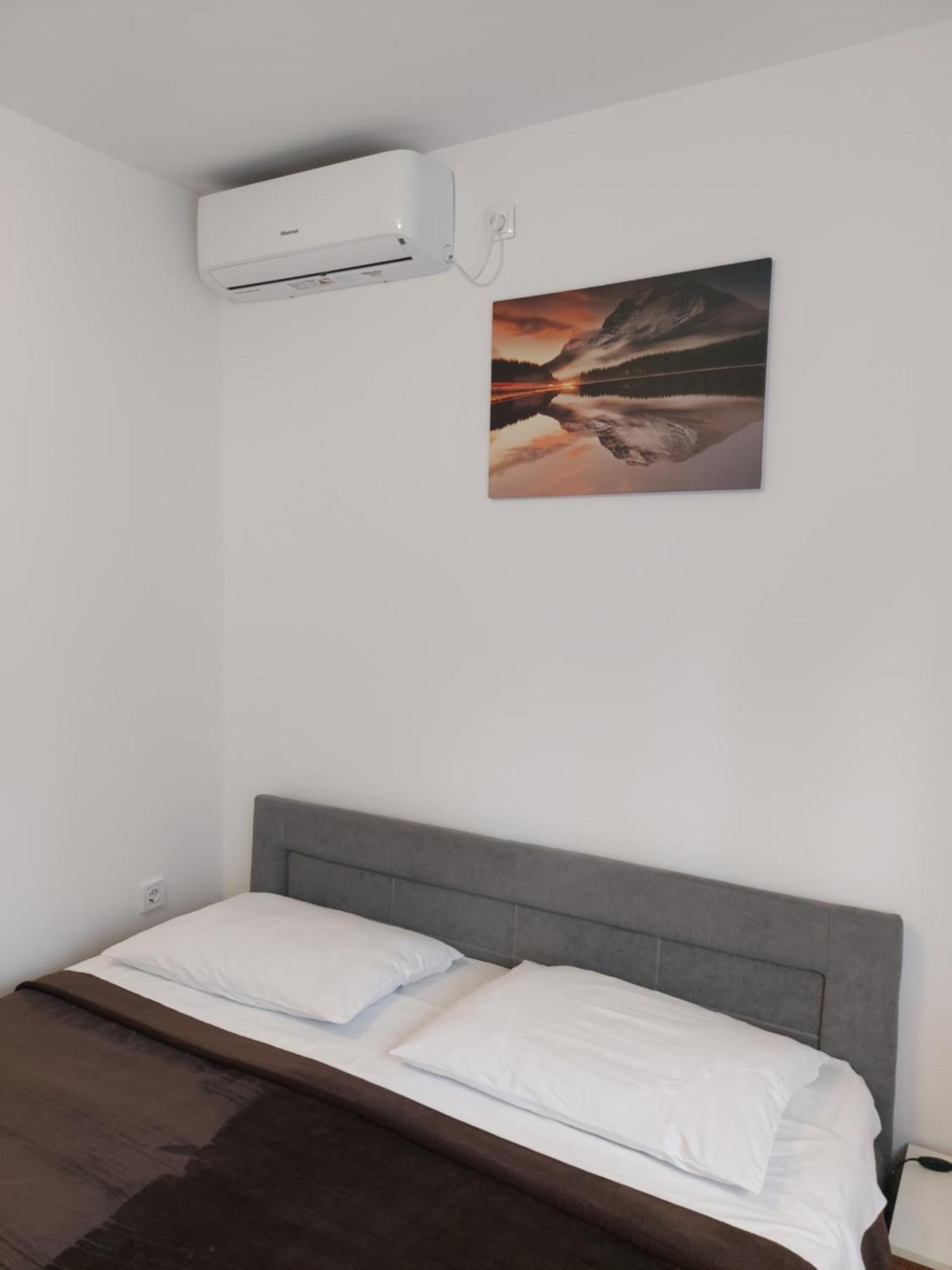 Elena Rooms Pasjak 外观 照片
